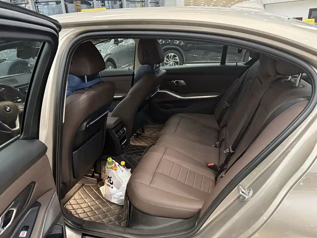 BMW 3 Series — миниатюра 3