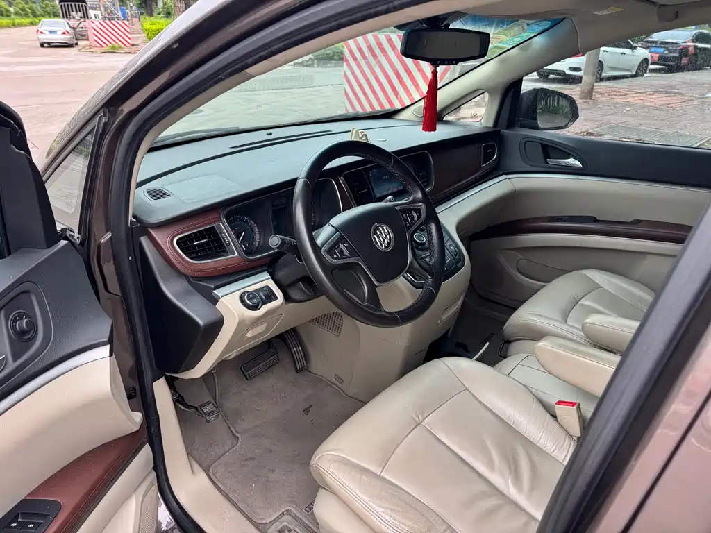 Buick GL8 2014 2.4L LT Luxury Executive