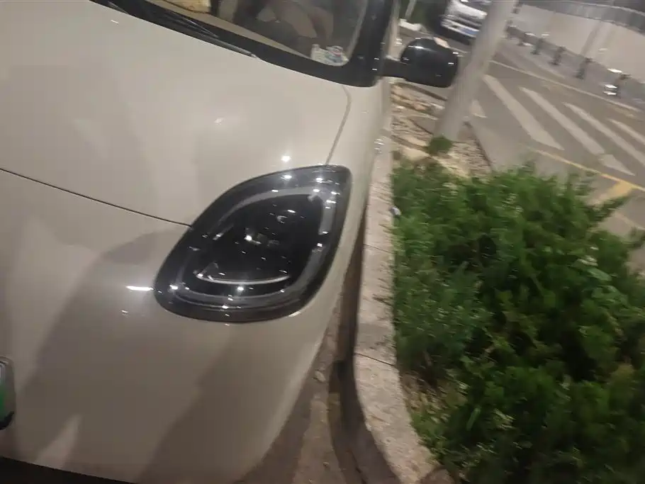 Wuling Mini EV MINIEV 2025 Premium +