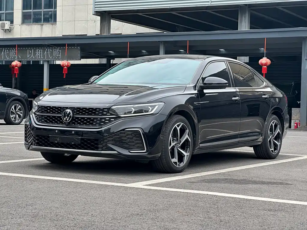 Volkswagen Passat 2022