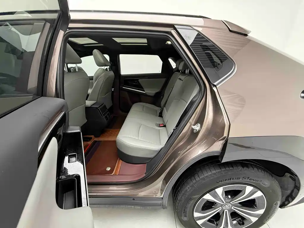 Toyota bZ4X — миниатюра 7