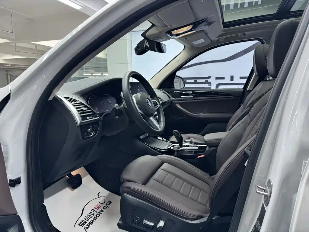 BMW X3 — миниатюра 8