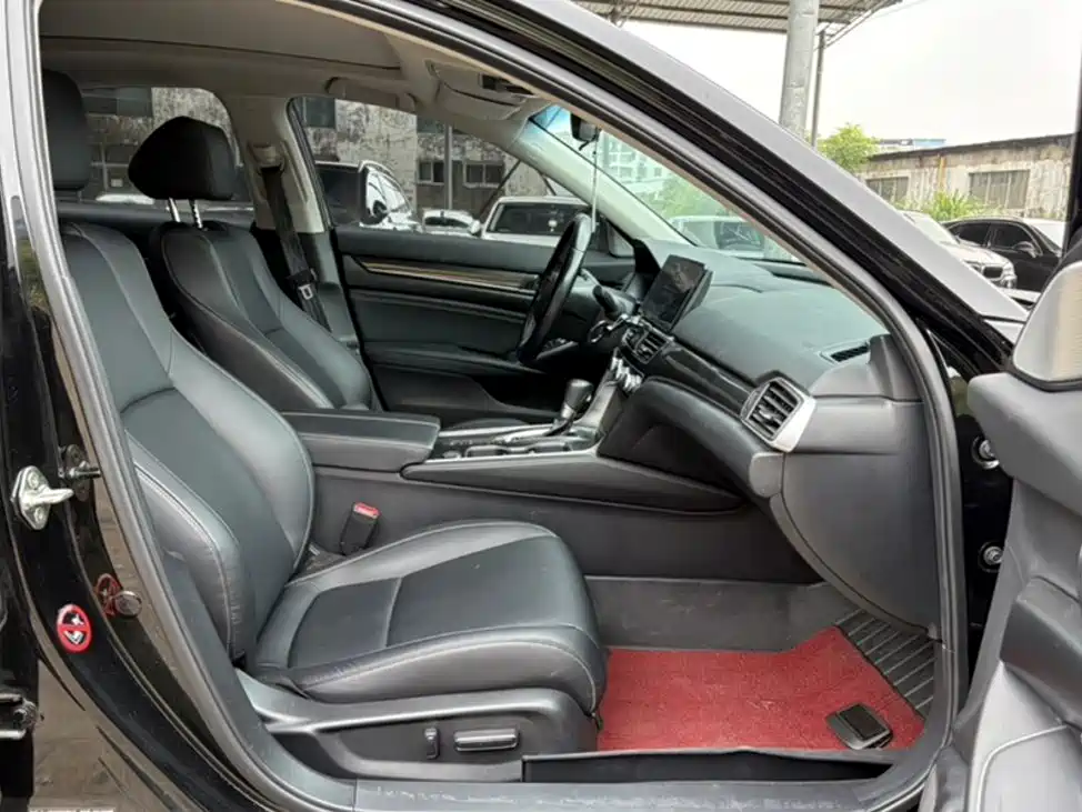 Honda Accord 2022 260TURBO Luxury