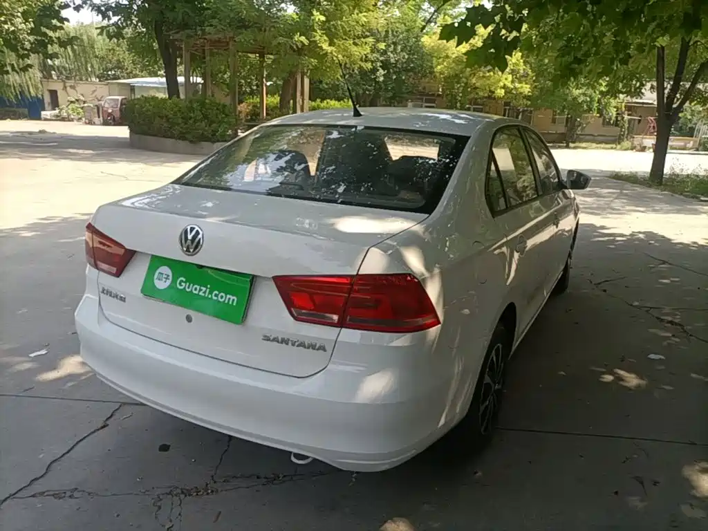 Volkswagen Santana — миниатюра 7