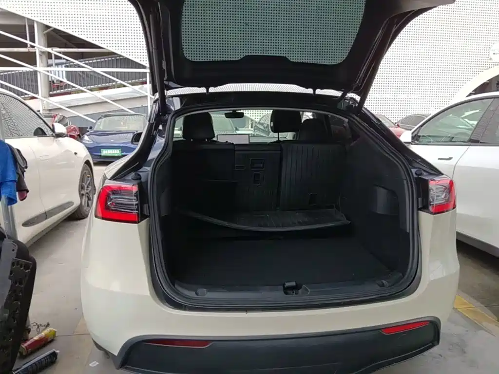 Tesla Model Y — фотографии объявления, Фото 19