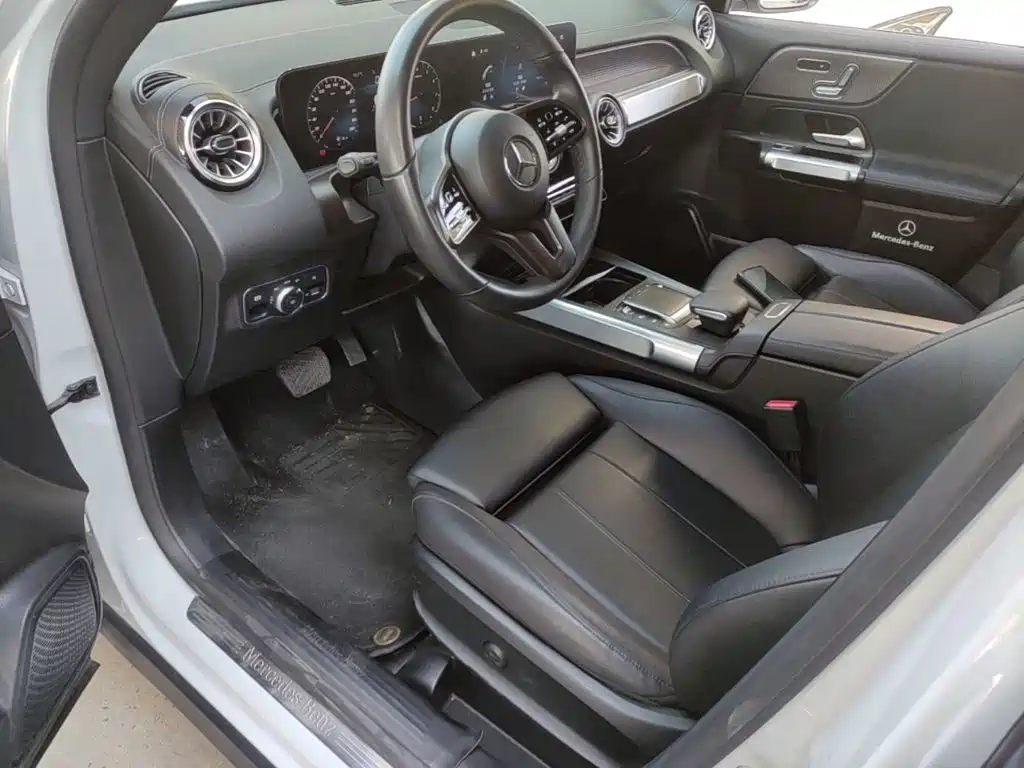 Mercedes-Benz GLB — миниатюра 15