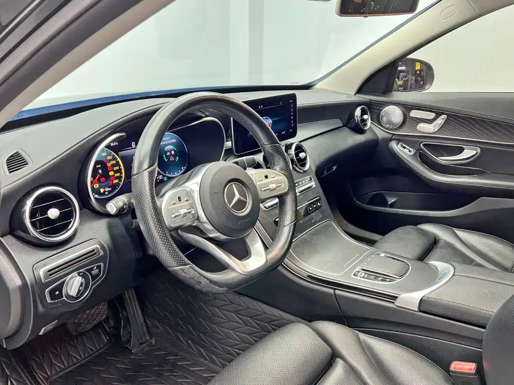 Mercedes-Benz C-Class — миниатюра 14