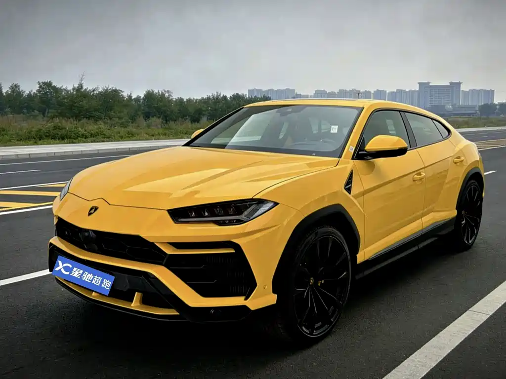 Lamborghini Urus 2021