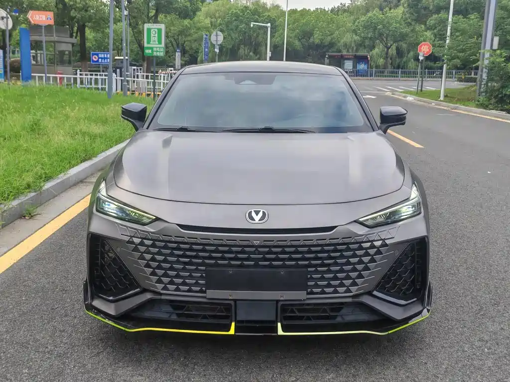 Changan UNI-V — миниатюра 2