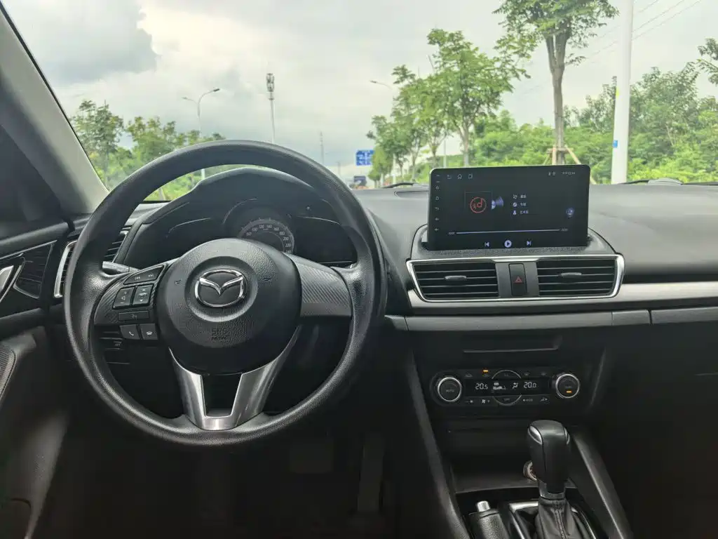 Mazda 3 Axela — миниатюра 17
