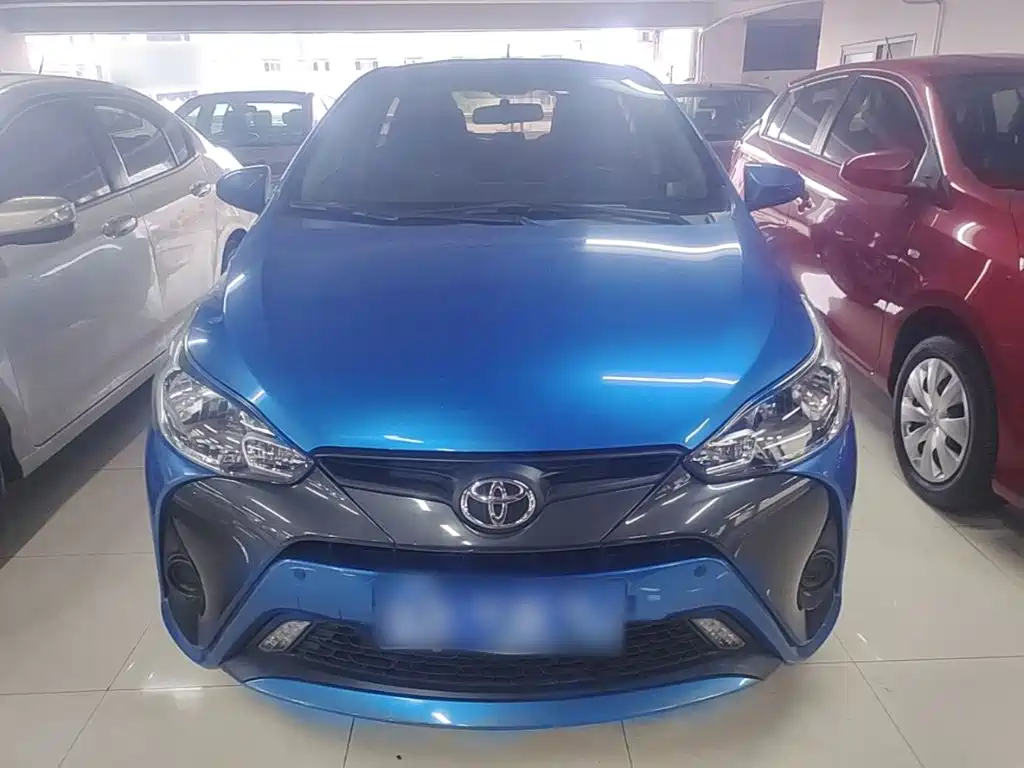 Toyota Yaris L — миниатюра 3