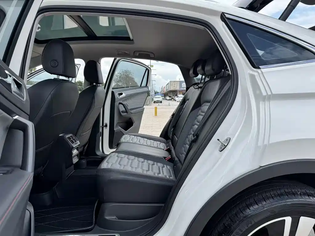 Volkswagen Tiguan X — миниатюра 16