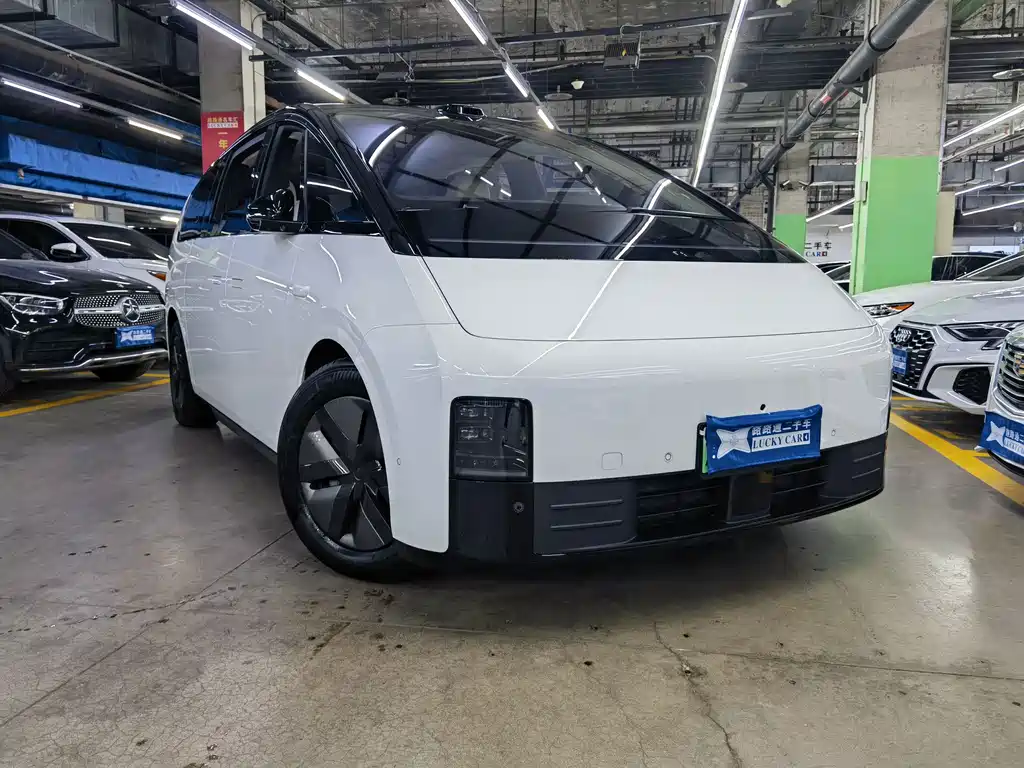 Li Auto Li MEGA — миниатюра 3