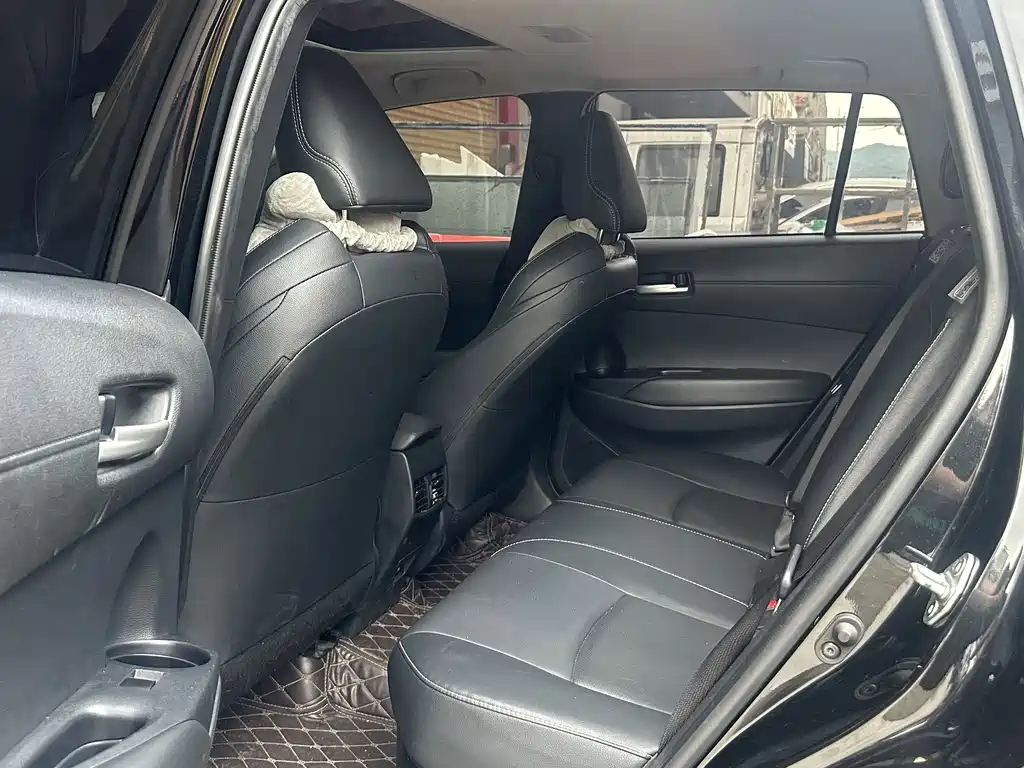 Toyota Frontlander — миниатюра 6