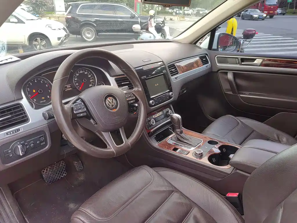 Volkswagen Touareg — миниатюра 8