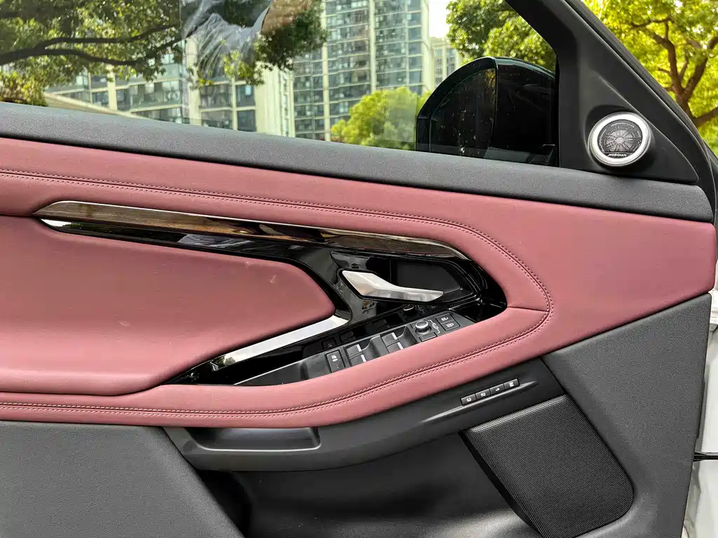 Land Rover Range Rover Evoque 2024 L SE