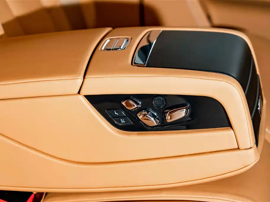 Rolls-Royce Ghost — миниатюра 28