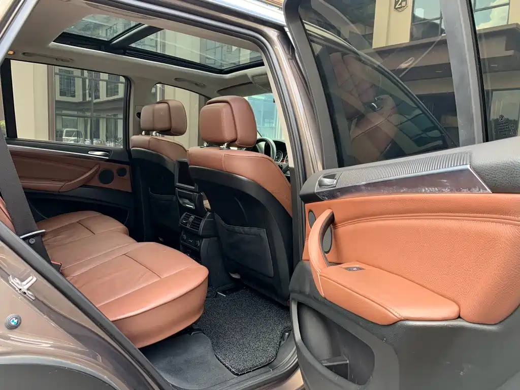 BMW X5 (Import) — миниатюра 17