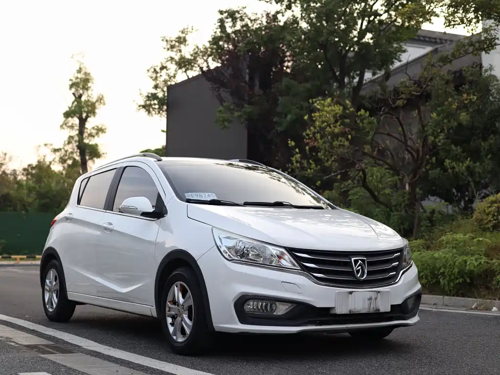 Baojun 310 — миниатюра 3