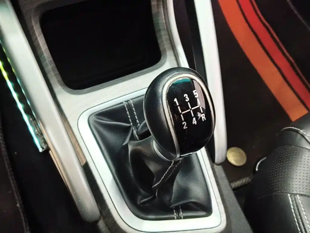 Geely Vision X3 — миниатюра 14