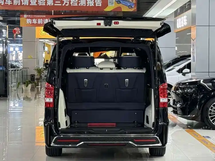 Mercedes-Benz Vito — миниатюра 6