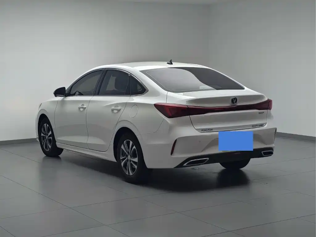Changan Eado — миниатюра 6