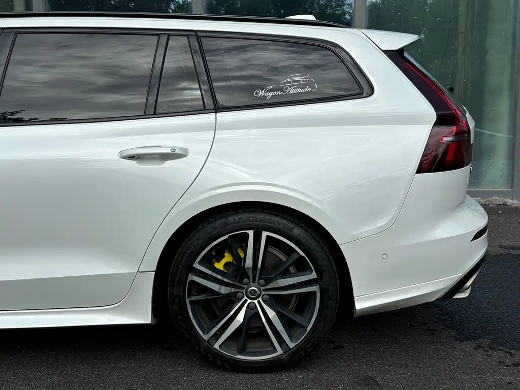 Volvo V60 — миниатюра 5