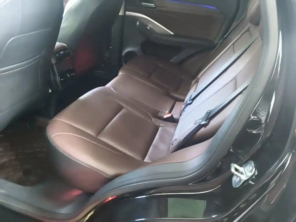 Wey Wey VV6 — миниатюра 17