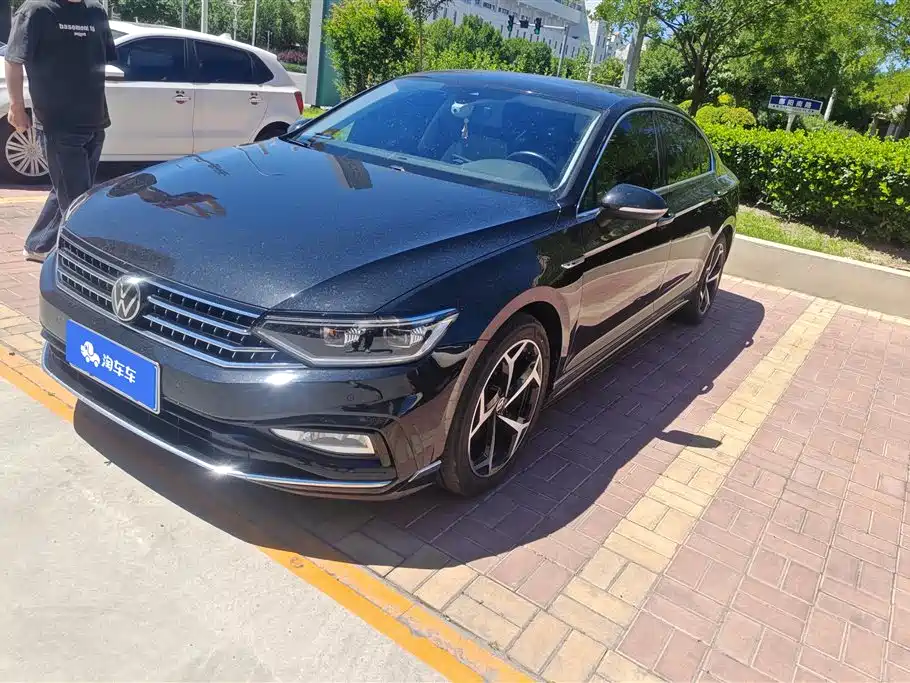 Volkswagen Magotan 2023 200 0k Units Anniversary Edition 330TSI DSG Luxury Type