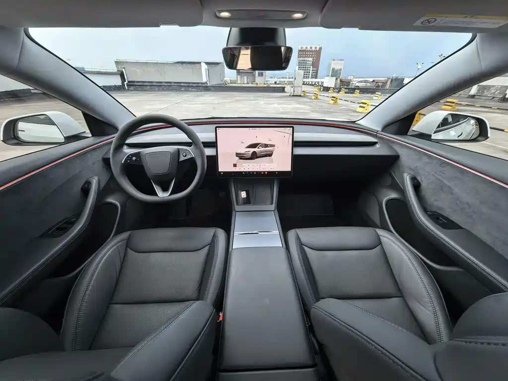 Tesla Model 3 — миниатюра 13