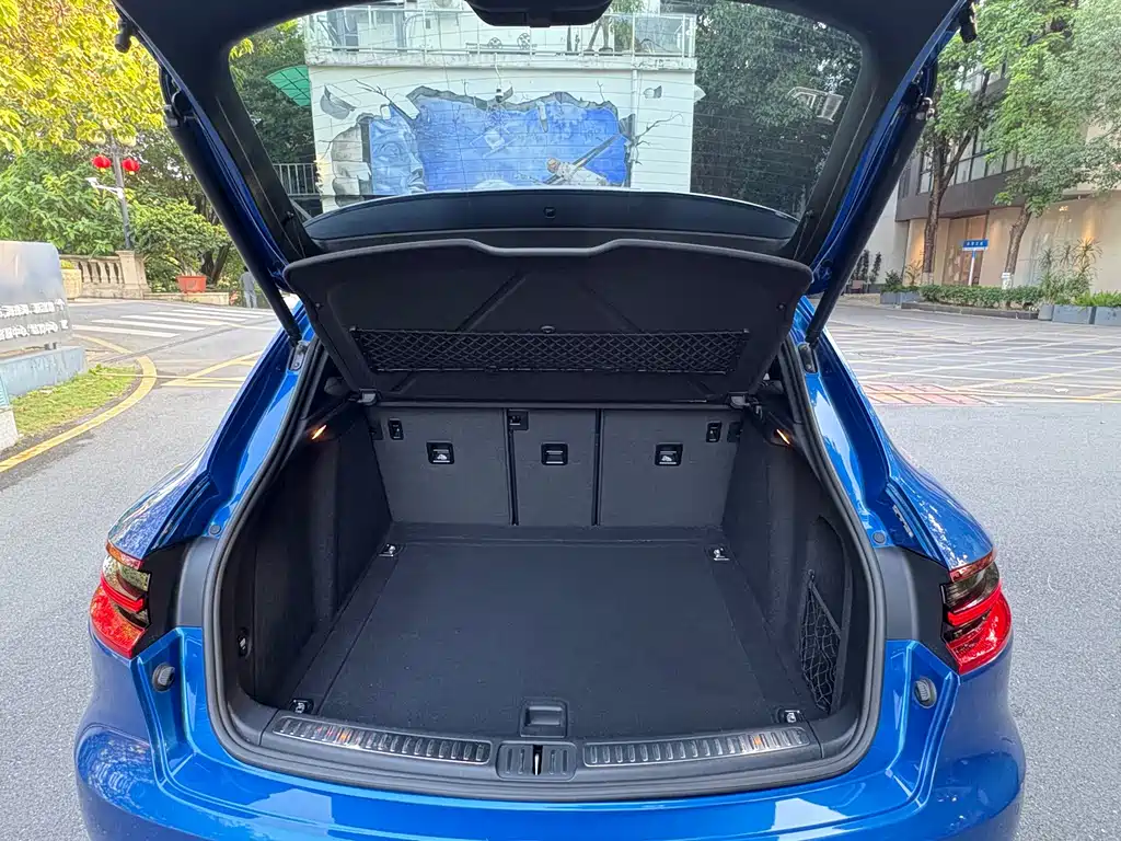 Porsche Macan — миниатюра 20