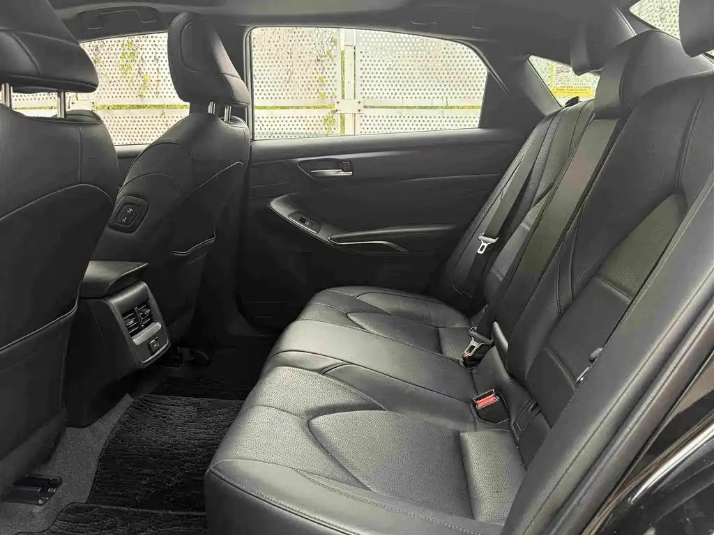 Toyota Avalon — миниатюра 5