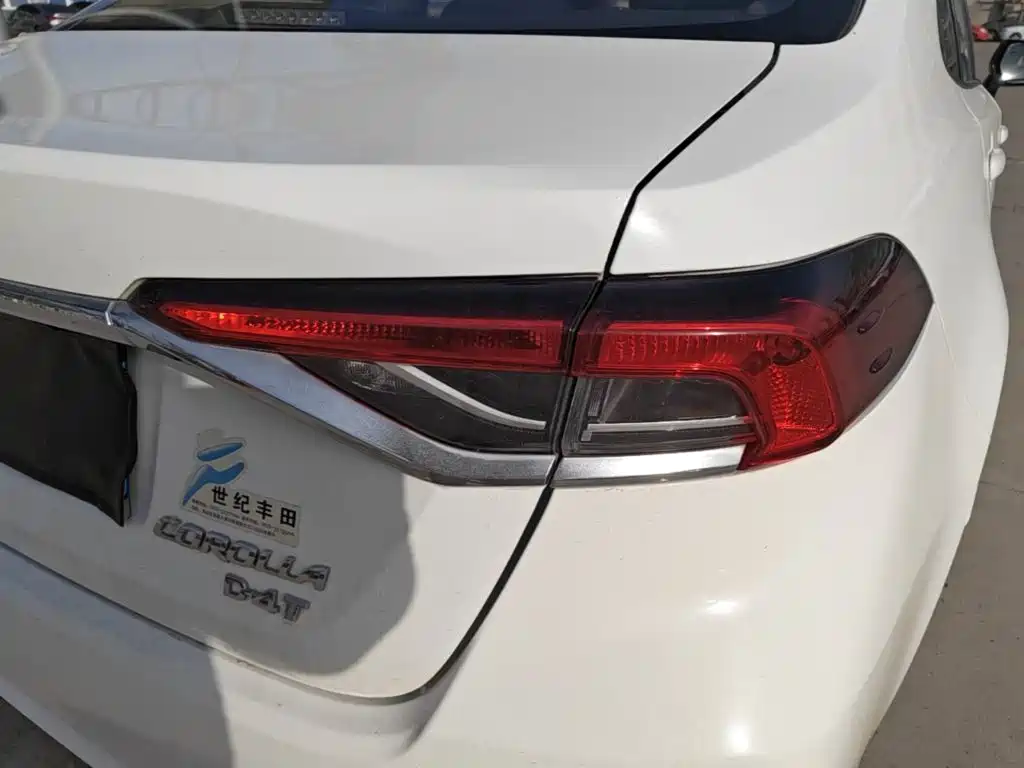Toyota Corolla — миниатюра 8