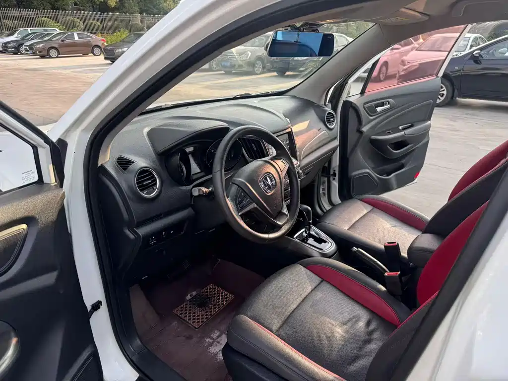 Changan CS15 — миниатюра 6