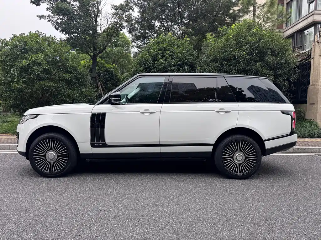 Land Rover Range Rover — миниатюра 3