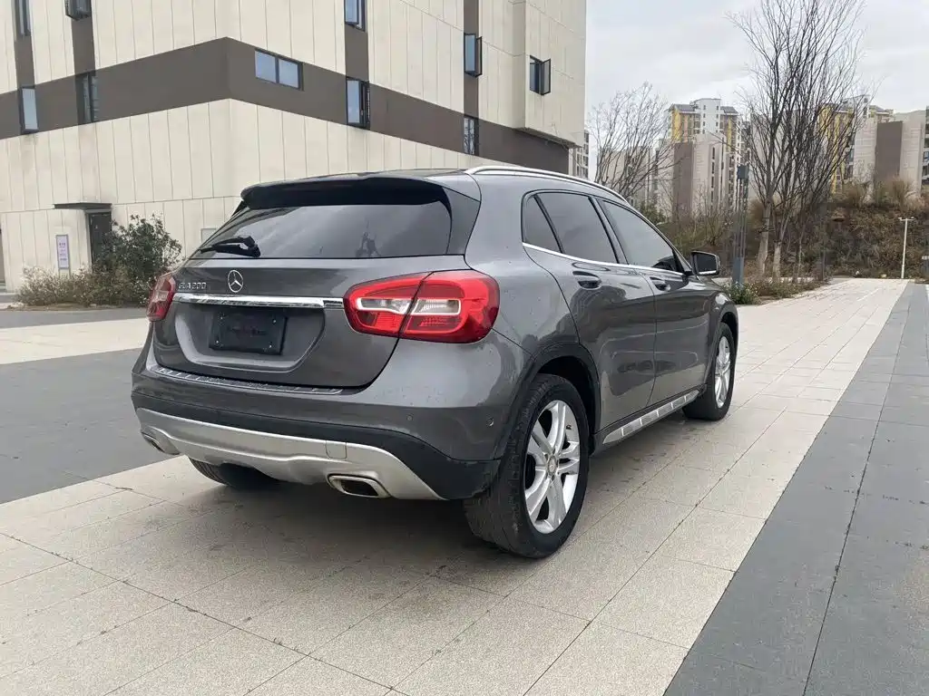 Mercedes-Benz GLA — миниатюра 7