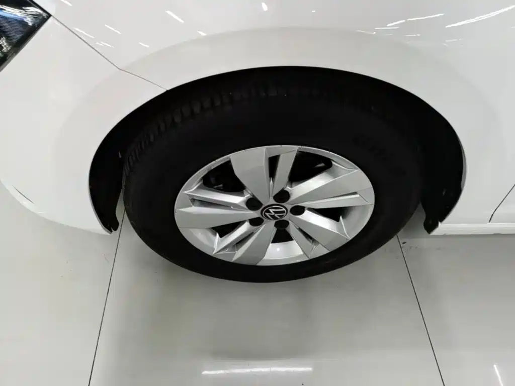 Volkswagen Polo — миниатюра 23