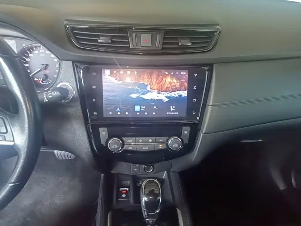 Nissan X-Trail — миниатюра 13