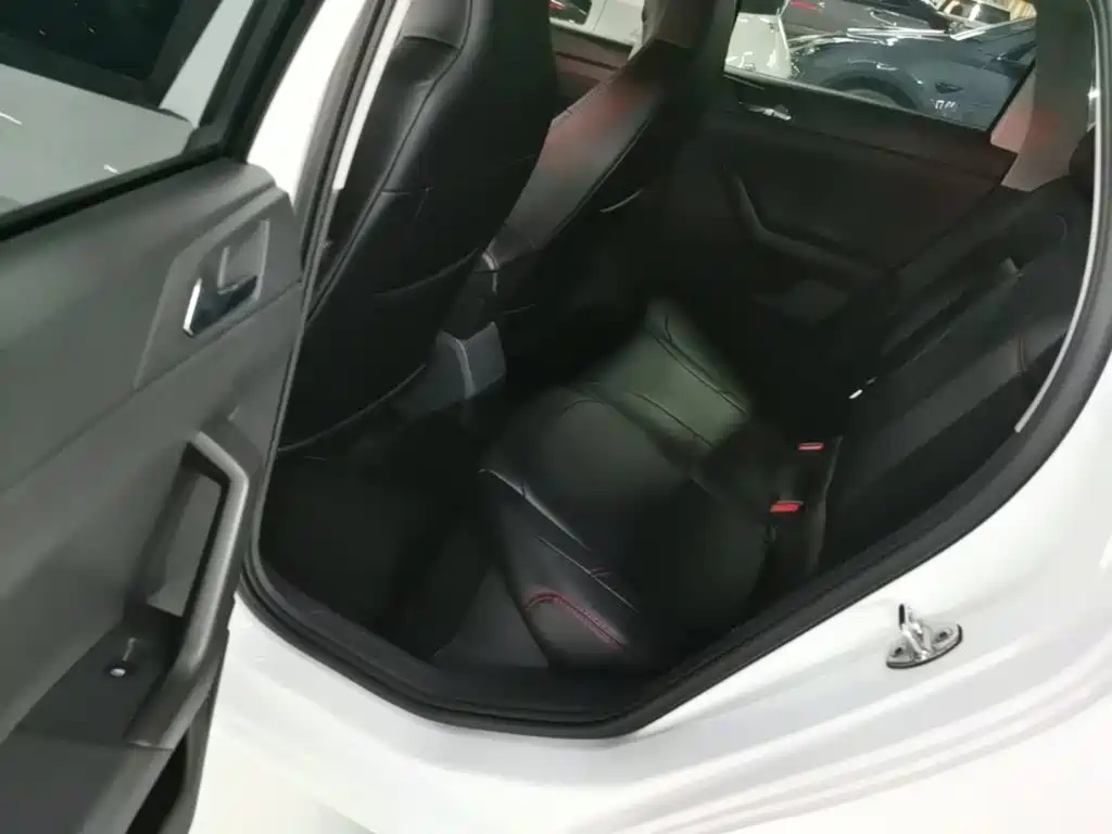 Volkswagen Polo — миниатюра 17