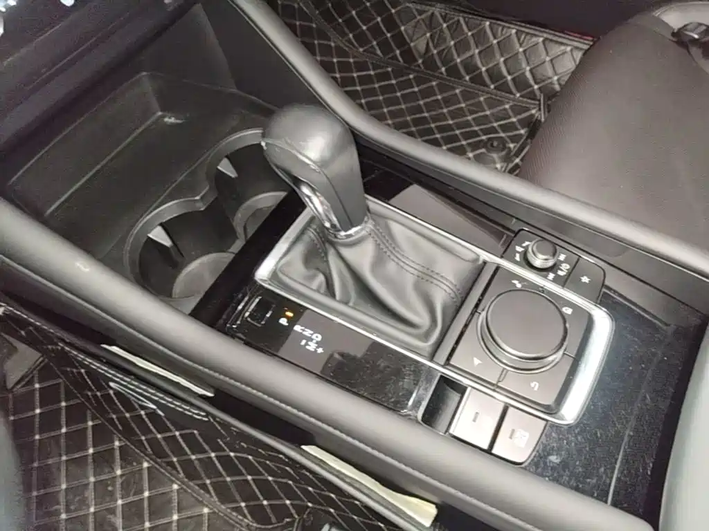 Mazda 3 Axela — миниатюра 14