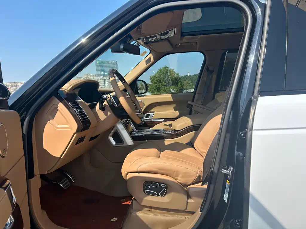 Land Rover Range Rover — миниатюра 7