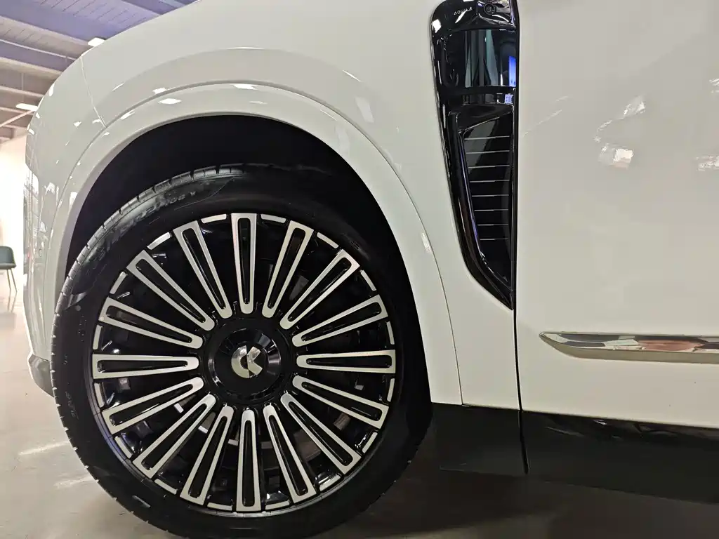 NIO ES8 — миниатюра 14