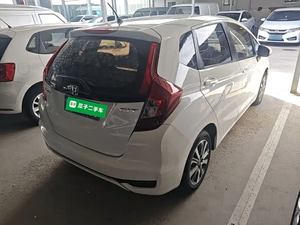 Honda Fit — миниатюра 7