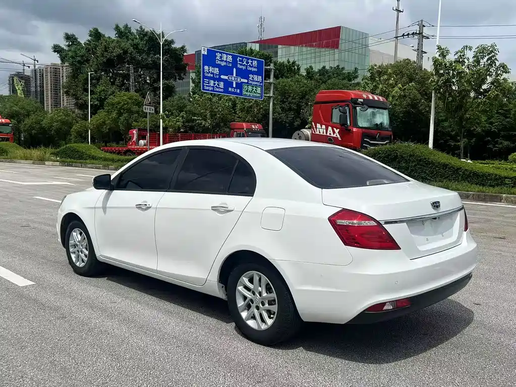 Geely Emgrand Sedan Million Model 1.5L Manual Luxury Type, фото 5