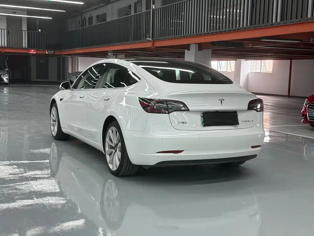 Tesla Model 3 — миниатюра 25