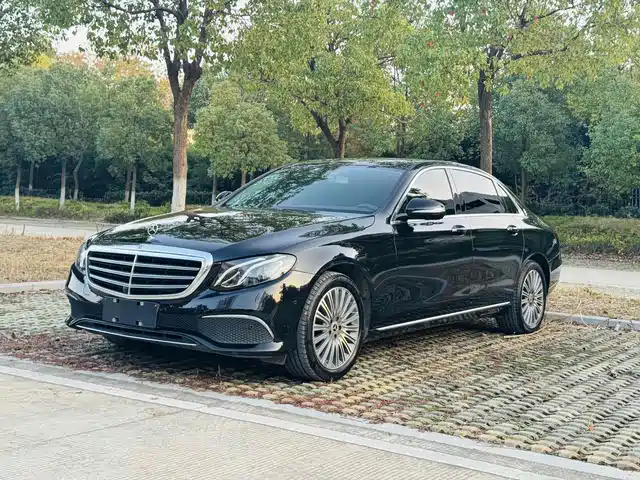 MERCEDES-BENZ E CLASS 2019