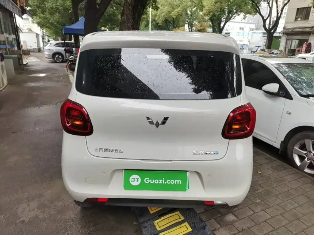 Wuling MINIEV — миниатюра 6