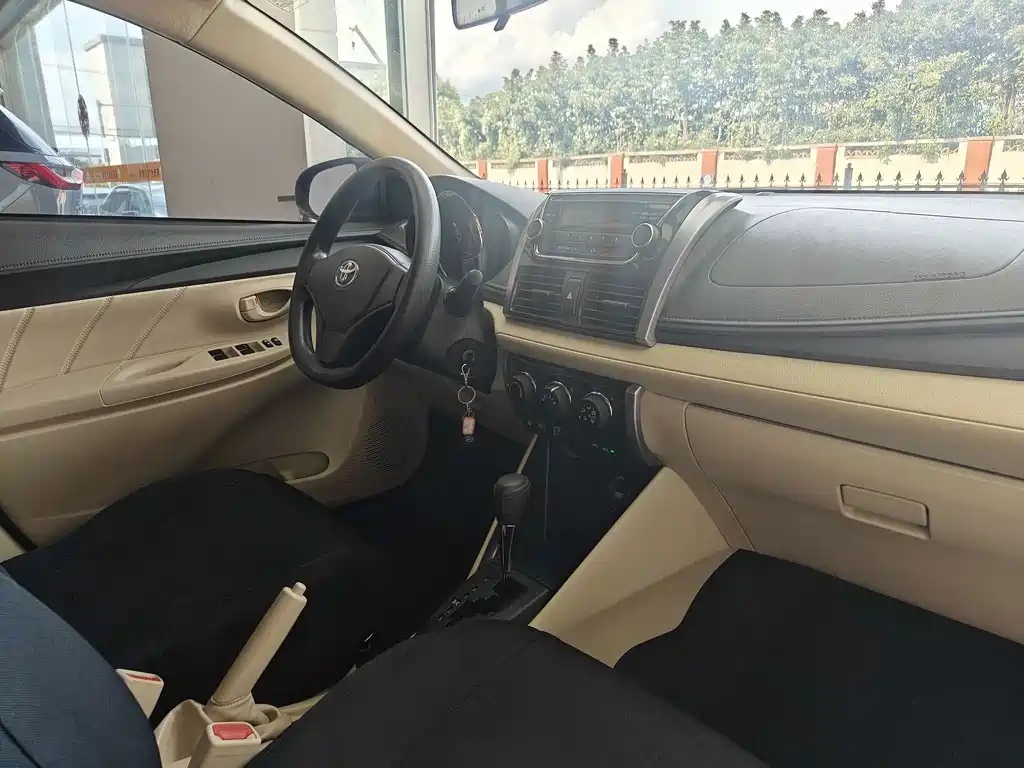 Toyota Vios — миниатюра 12
