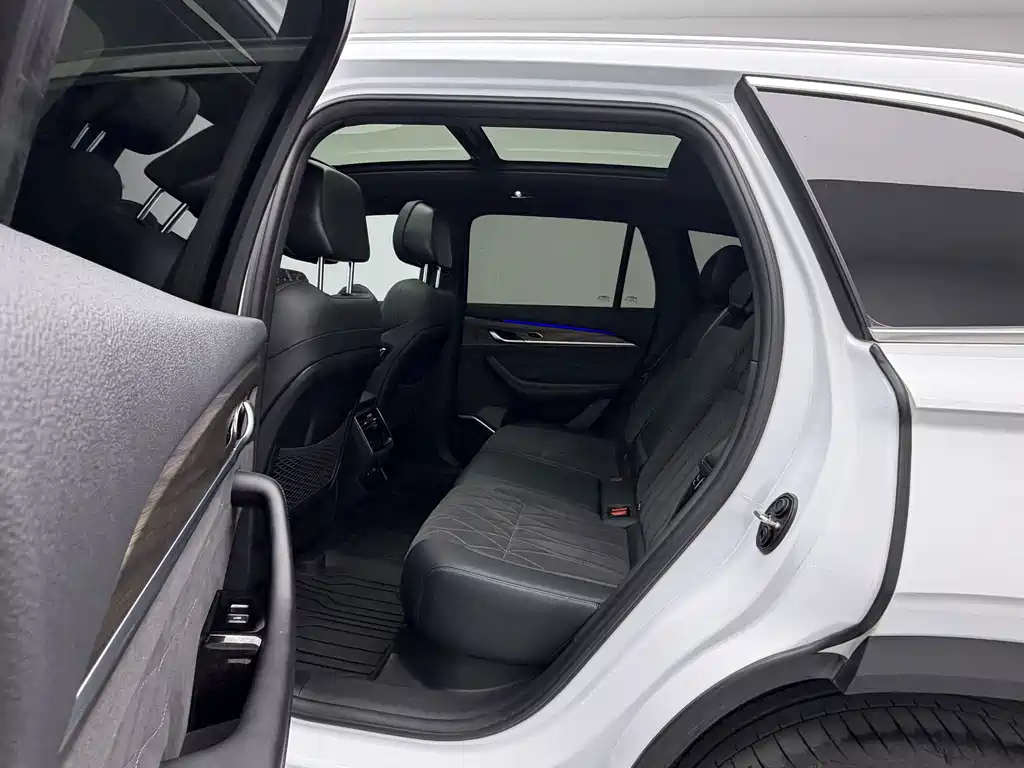 Geely Xingyue L — миниатюра 13