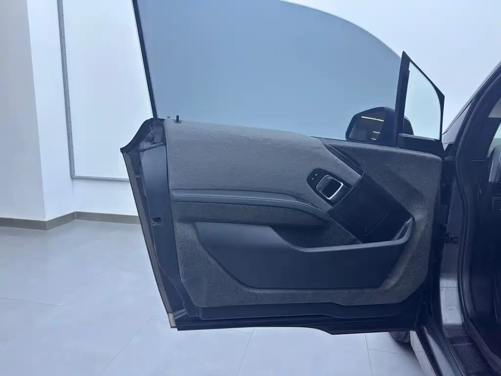 BMW i3 (Import) — миниатюра 9